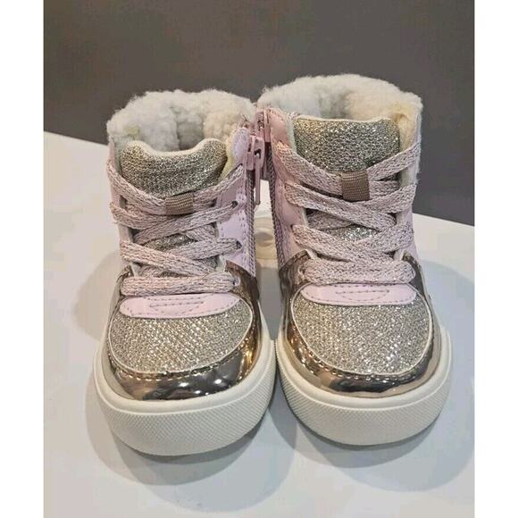 OshKosh B'Gosh NWT Toddler Farrah Ankle Boot High Top Size 4 Gold Metallic Pink - Picture 3 of 8